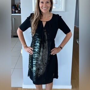 Elie Tahari dress loose fit